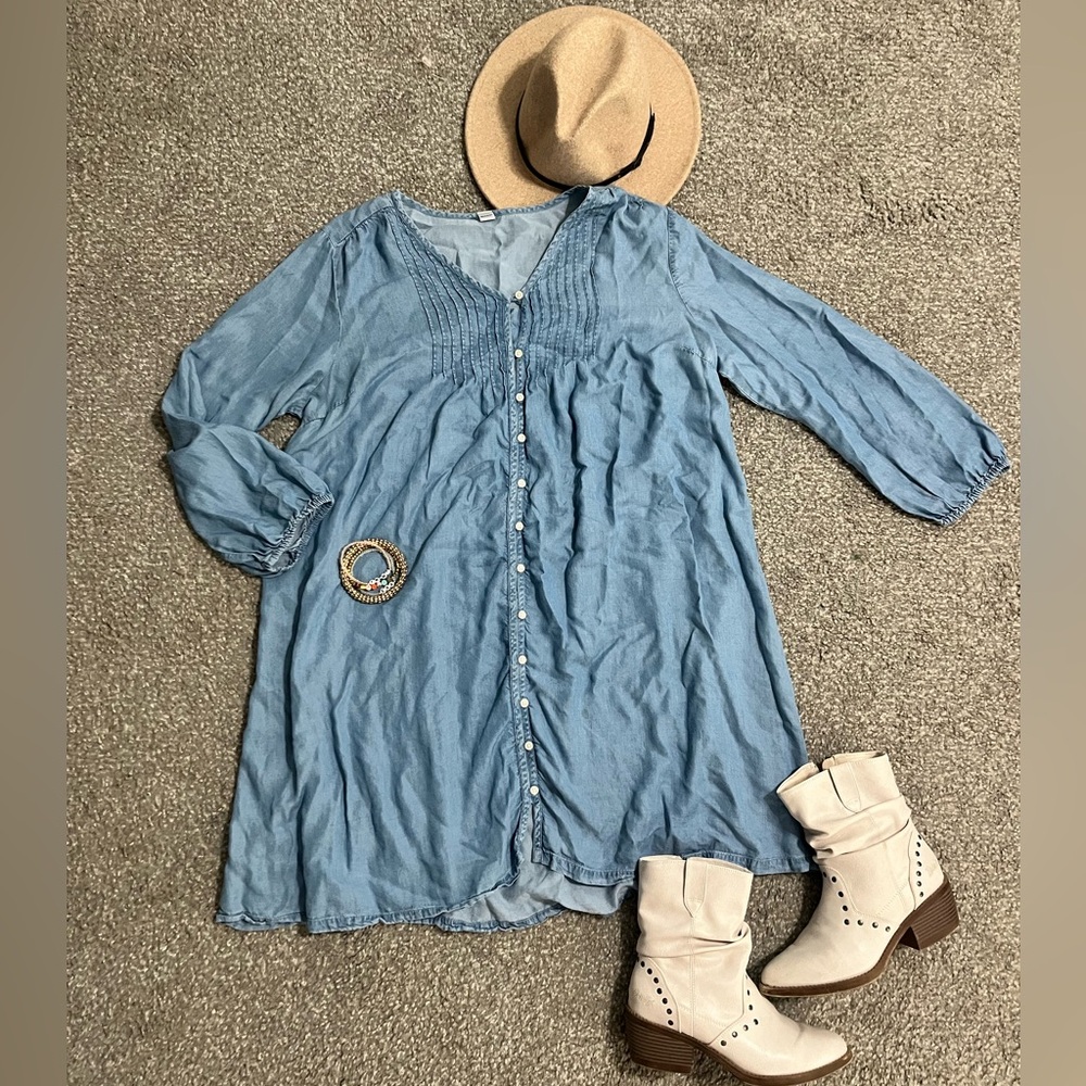 Old Navy Chambray Pintuck Front Long Sleeve Dress